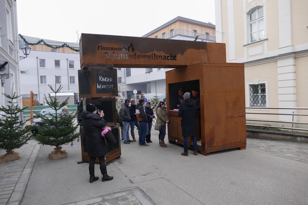 Brennende Schmiedeweihnacht