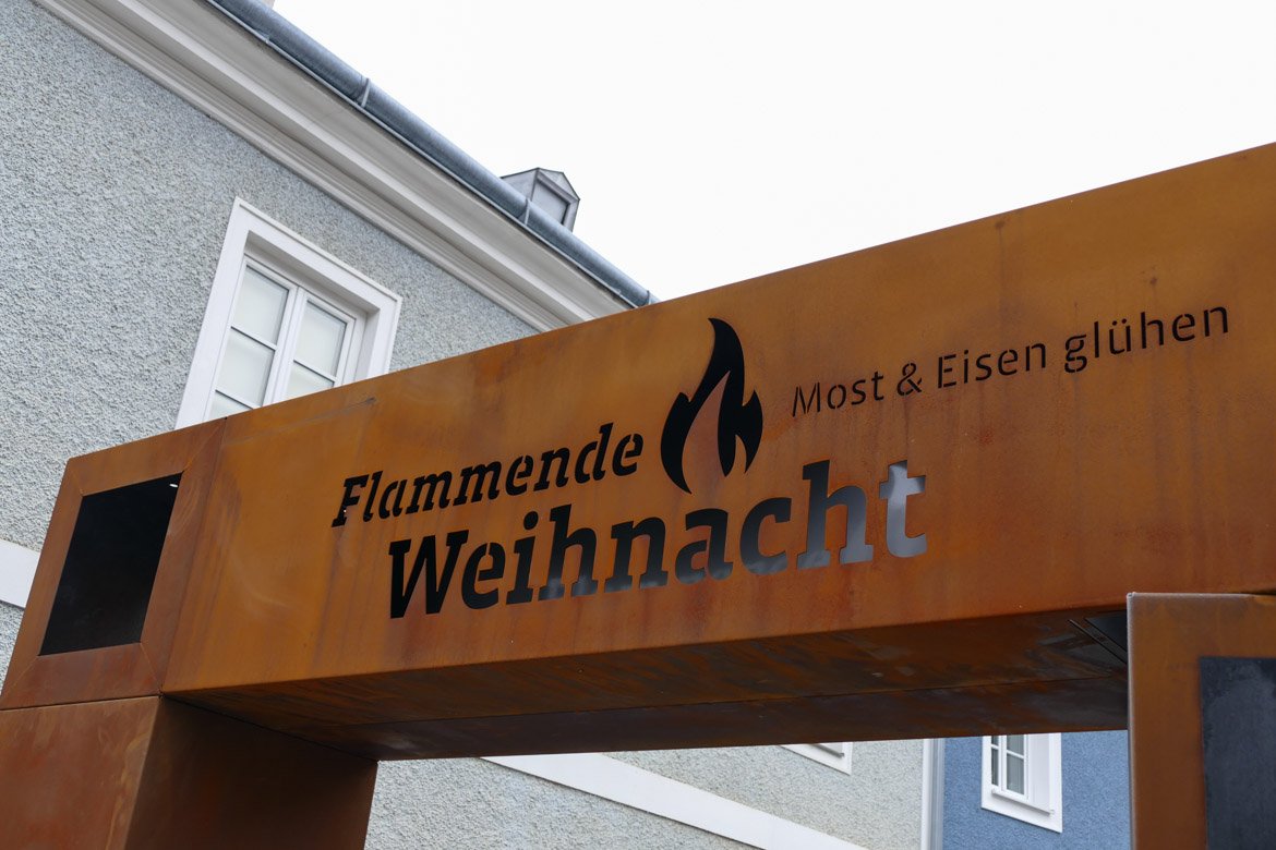Brennende Schmiedeweihnacht
